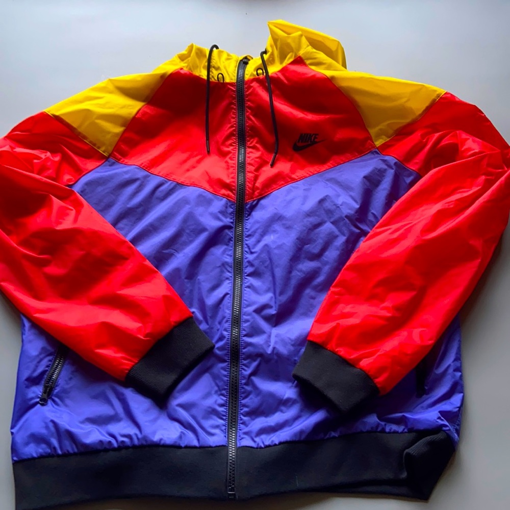 Men’s Nike wind breaker